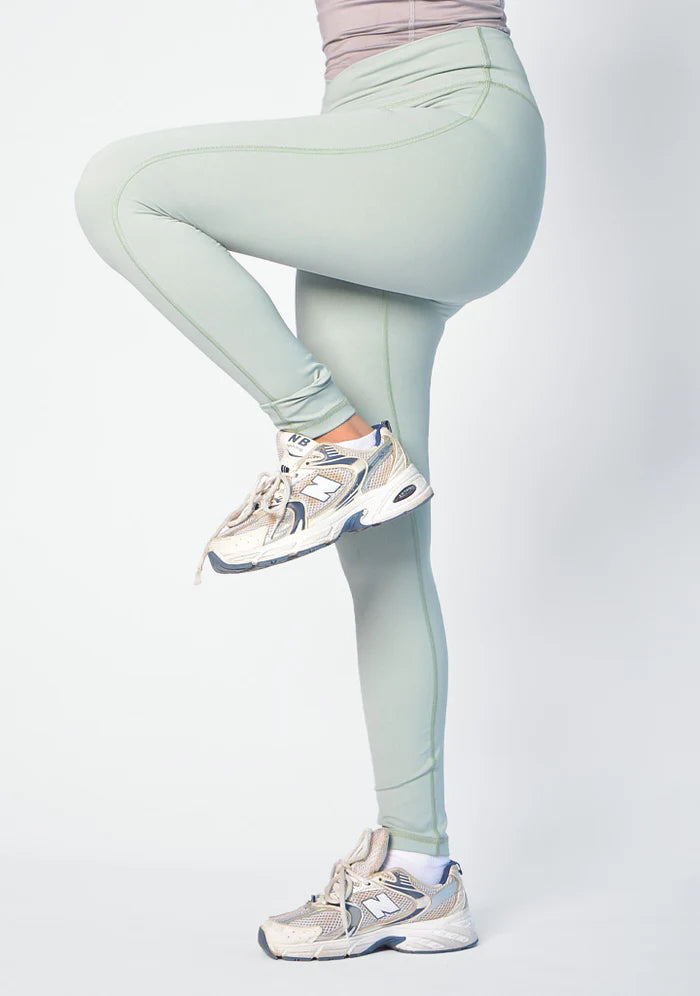 Doe crossed waist Camel toe leggings