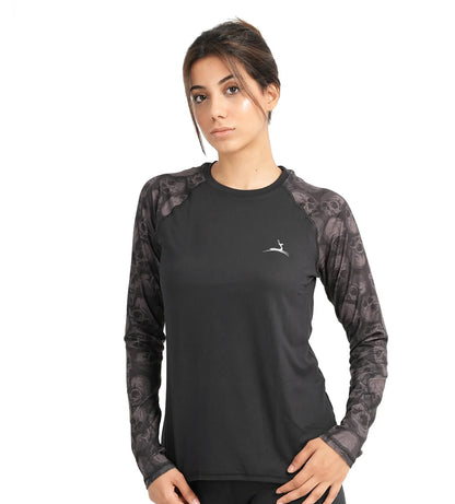 DOE “Deadly Skulls” printed sleeves t-shirt